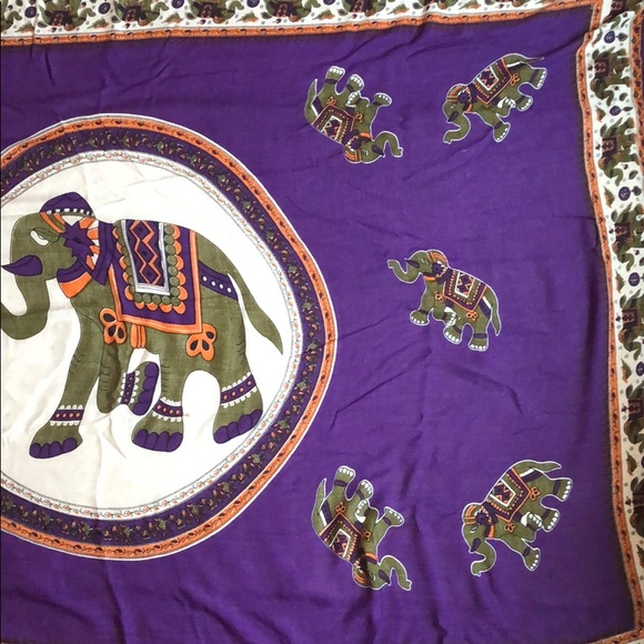 Elephant tapestry - Picture 3 of 3
